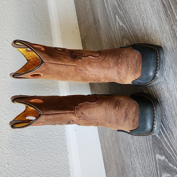 CODY JAMES BOYS SKULL WORK BOOTS - BROAD SQUARE TOE Size 1 D - Picture 2 of 8